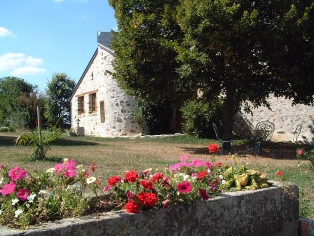 Gite De Charme Renove Avec Jardin, Velos Et Activites Pres De La Sarthe - Fr-1-410-191 Souvigne-sur-Sarthe Exterior photo